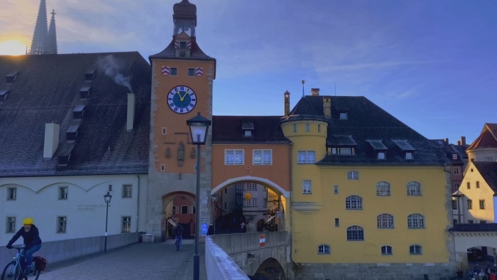 Regensburg an der Steinbrcke