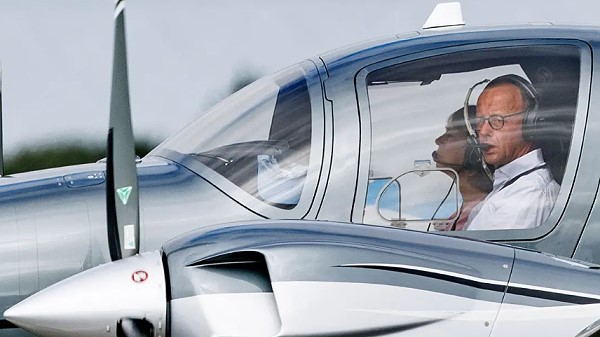 Fliegender Kanzler
